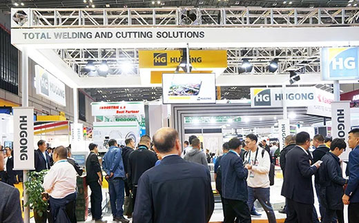 第二届进博会新葡的京集团350vip8888意大利CEA展位现场图片